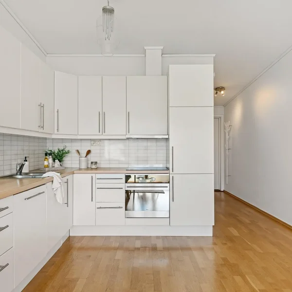 Expert custom cabinets and professional cabinets refacing services in bellevue wa